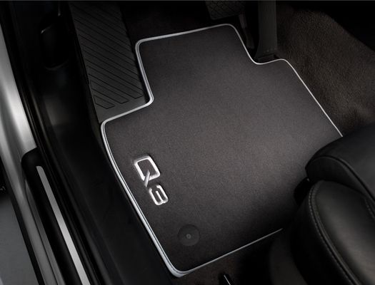 Audi Q3 (8U) velours mattenset - voorzijde