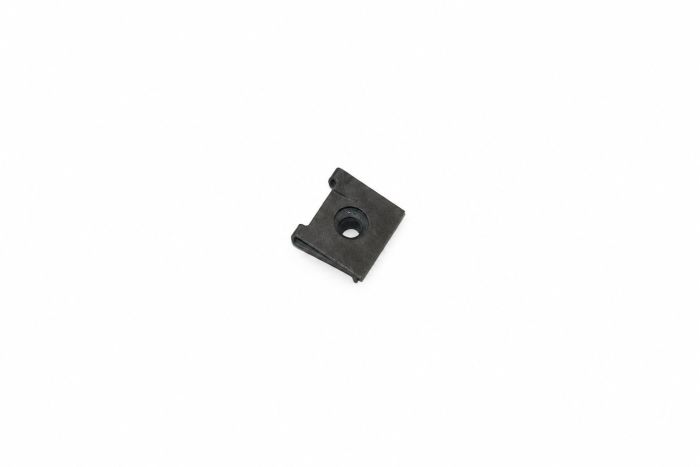 Originele plaatmoer (M4X13,6X15)